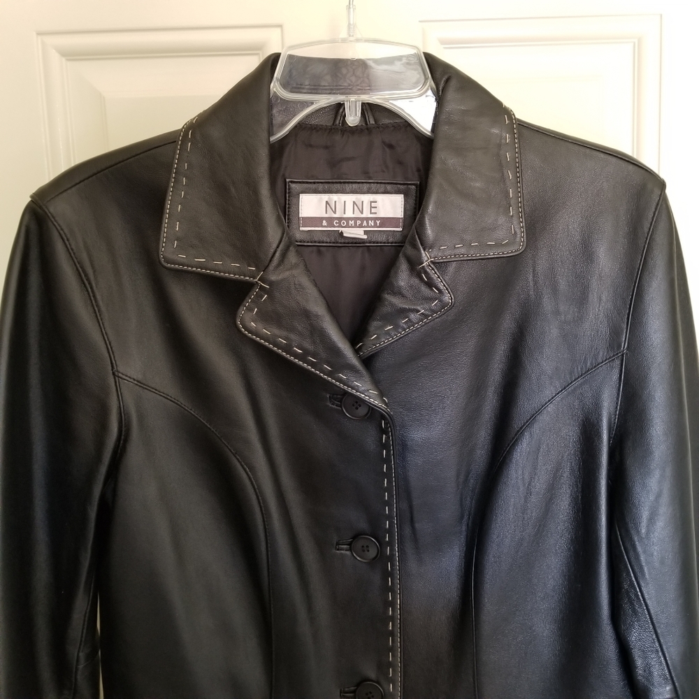 Beautiful Leather Jacket. Size Medium - image 2